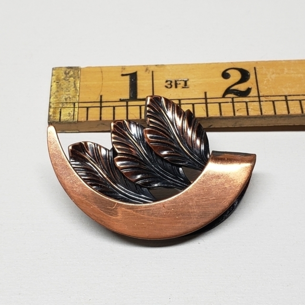 VINTAGE  Antiqued Copper Crescent Moon Leaf Brooch Pin Bohemian Style